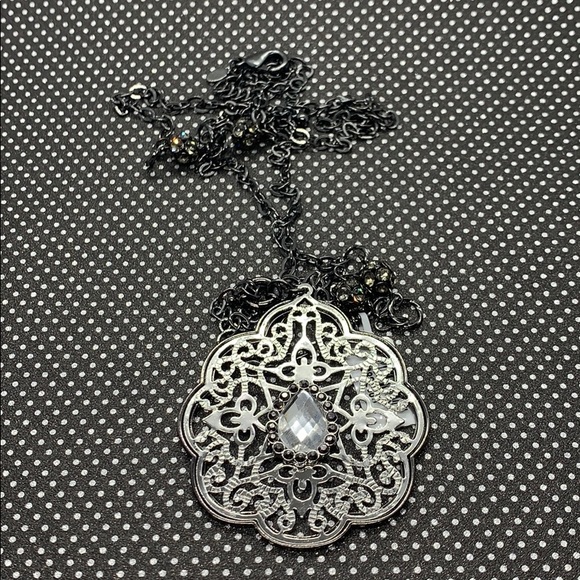 Simulated Silver Sapphire, Austrian Crystal - Picture 5 of 5